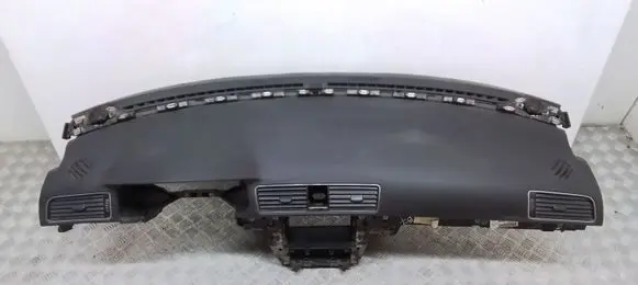 Volkswagen PASSAT B7 USA Dashboard 561857003