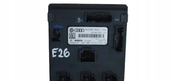 Volkswagen Touareg II Comfort/convenience module 4H0907063L