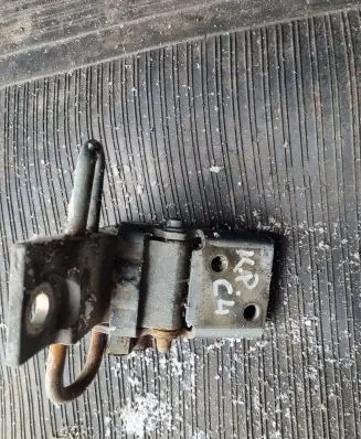Audi 100 S4 C4 Rear door lower hinge