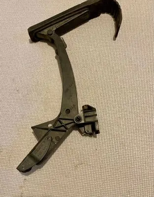 Mercedes-Benz E W210 Accelerator throttle pedal 2103010520