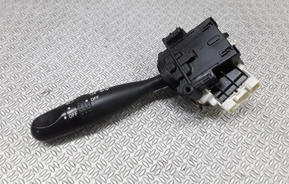 Toyota Corolla E120 E130 Indicator stalk 173681