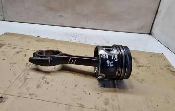 Audi A4 S4 B6 8E 8H Piston with connecting rod 79L79