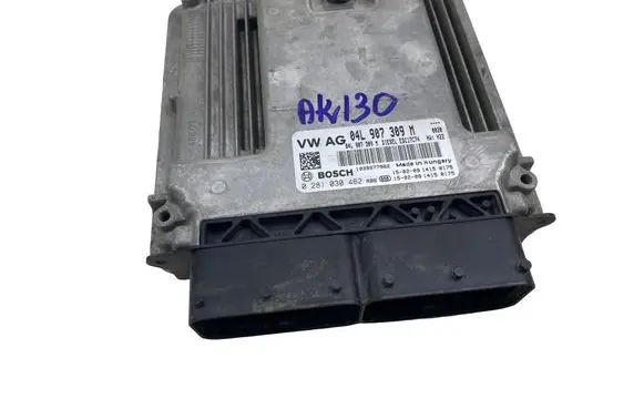 Volkswagen PASSAT B8 Engine control unit/module 04L907309M 0281030462