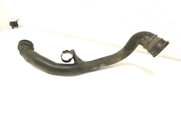 Intercooler hose/pipe