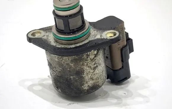 Ford Grand C-MAX Fuel pressure regulator 28233373