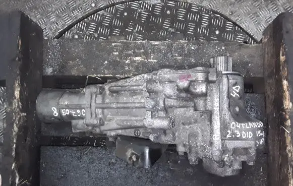 Mitsubishi Outlander Gearbox transfer box case 067038