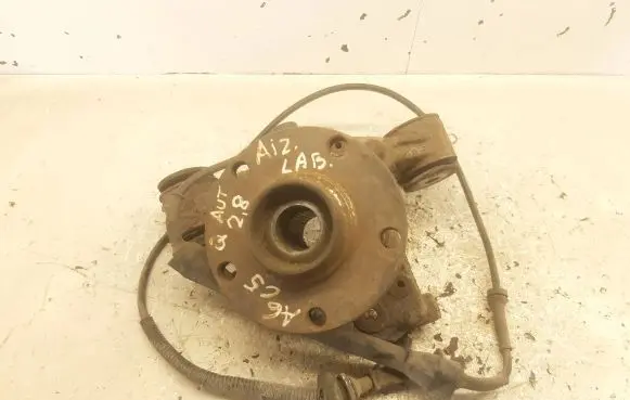 Audi A6 S6 C5 4B Rear wheel hub spindle/knuckle 