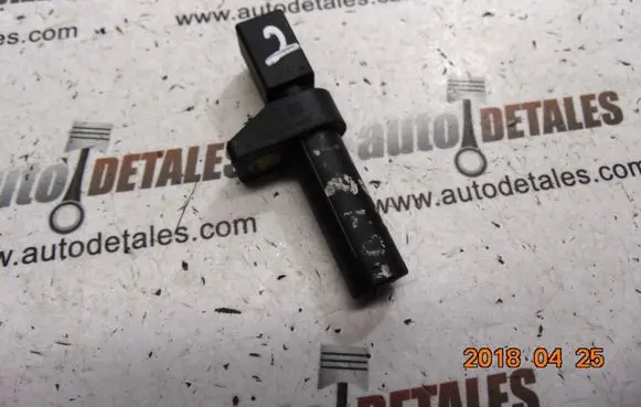 Mercedes-Benz C W203 Crankshaft position sensor A0031532828