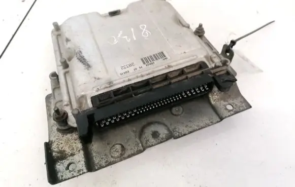 Citroen Xsara Picasso Engine control unit/module 9644721080 edc15