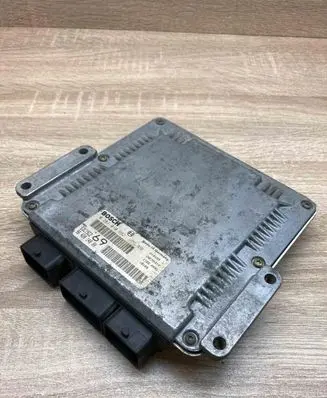 Peugeot 306 Engine control unit/module ECU 9642014880 0281010592