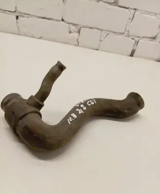 Mercedes-Benz Sprinter W901 W902 W903 W904 Engine coolant pipe/hose 9015012682