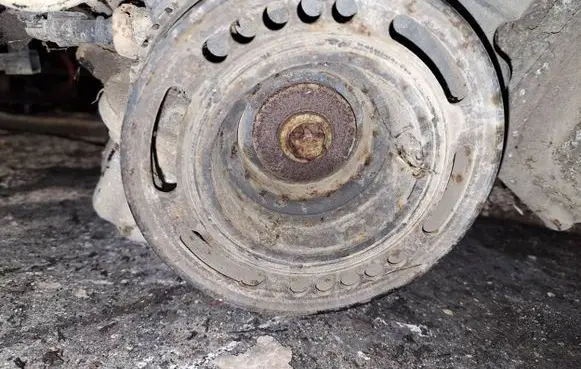 Opel Zafira A Crankshaft pulley