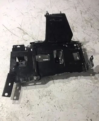 Battery bracket
