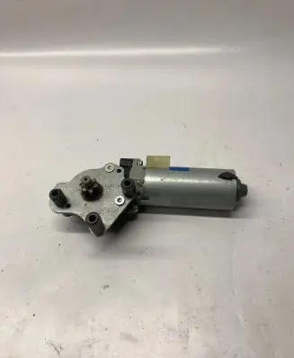 BMW X3 F25 Seat adjustment motor 0130002630