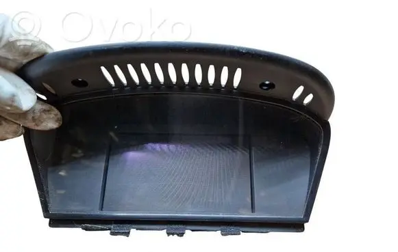 BMW 5 E60 E61 Screen/display/small screen 65826952327 611260002014 A2C53101256