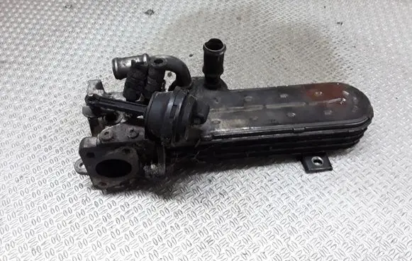 Volkswagen Golf V EGR valve cooler 03G131513J