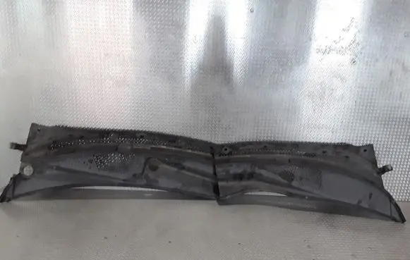 Nissan Primera Wiper trim 66862AU310