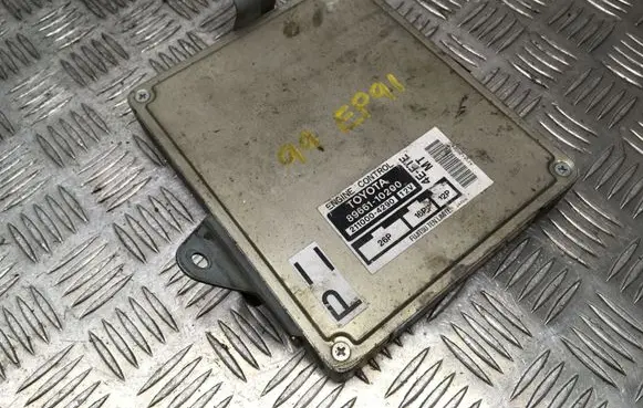 Toyota Corolla E120 E130 Engine control unit/module 8966110200 21100004290 4EFTE