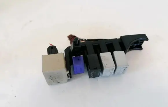 Toyota Avensis T250 Fuse box set