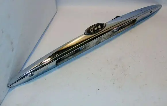 Ford Mondeo MK II Trunk door license plate light bar 96BBF43404BE