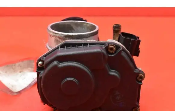 Chevrolet Lacetti Throttle body valve 