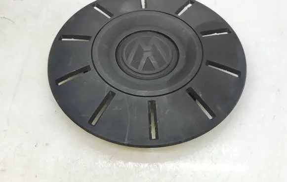 Volkswagen Transporter - Caravelle T6 R16 wheel hub/cap/trim 7E0601151C 7E0601151B