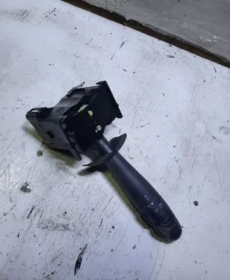 Renault Laguna II Indicator stalk 8200012243
