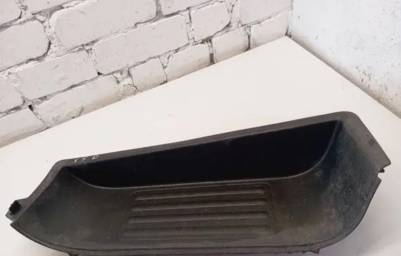 Volkswagen Multivan T5 Front sill trim cover 122005213 7H0863736B