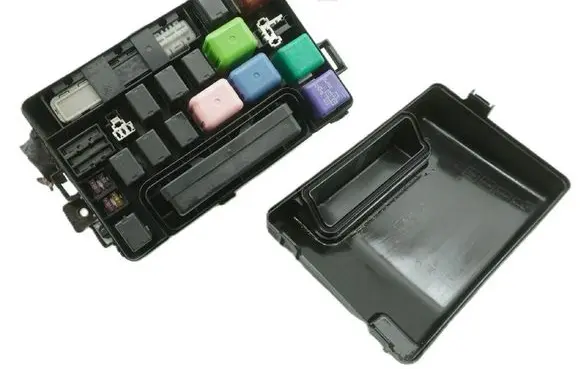 Lexus SC 430 Fuse box set 