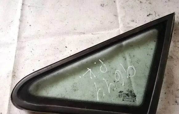 Volkswagen Sharan Front triangle window/glass as2