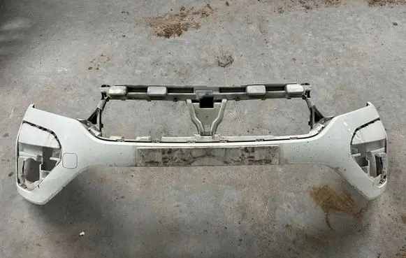 Dacia Sandero Front bumper 620228861R