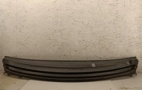 Mitsubishi Colt CZ3 Wiper trim MR7405A131