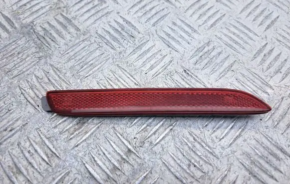 Rear tail light reflector