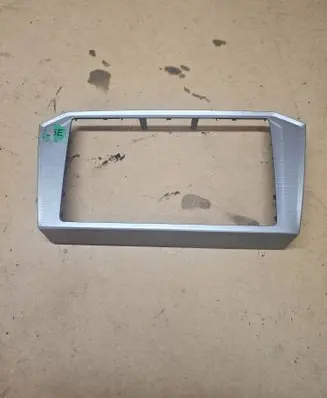 Volkswagen PASSAT B8 Radio/GPS head unit trim 3G8858069B 13102017