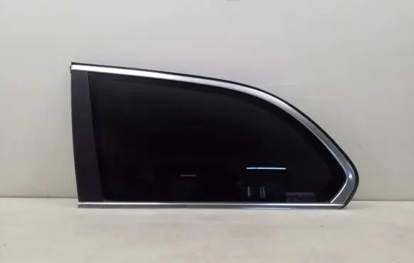 BMW 5 E60 E61 Rear side window