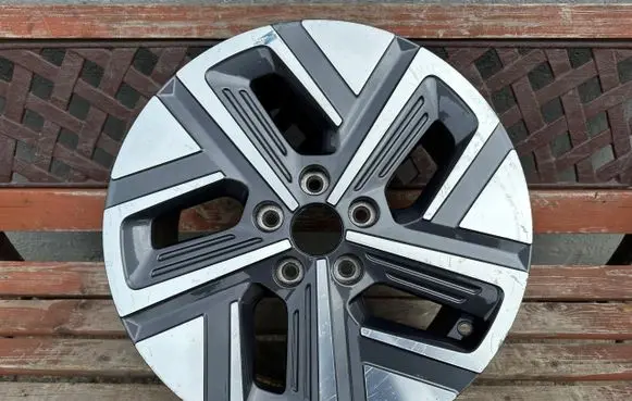 Hyundai Kona I R17 alloy rim 