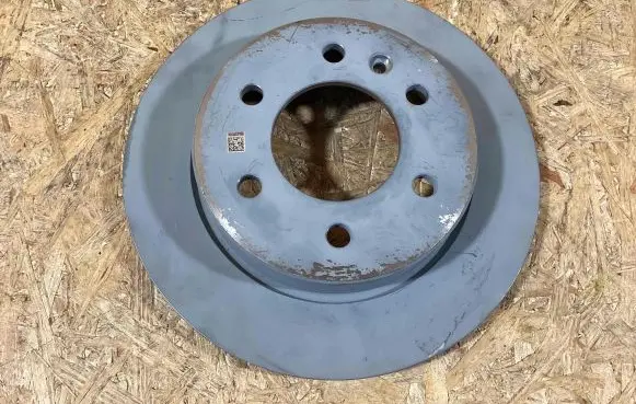 Mercedes-Benz Vito Viano W639 Front brake disc A9104232100