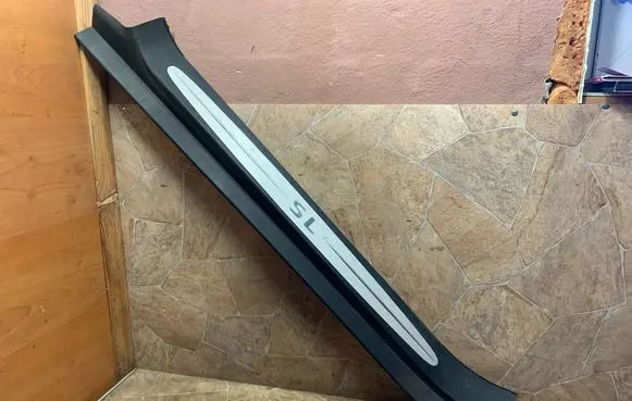 Mercedes-Benz SL R230 Sill A2306800335