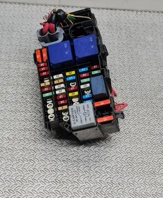 Renault Scenic III - Grand scenic III Fuse module 18013301 110929