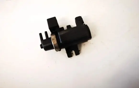BMW 5 E39 Turbo solenoid valve 72279600 7.22796.00