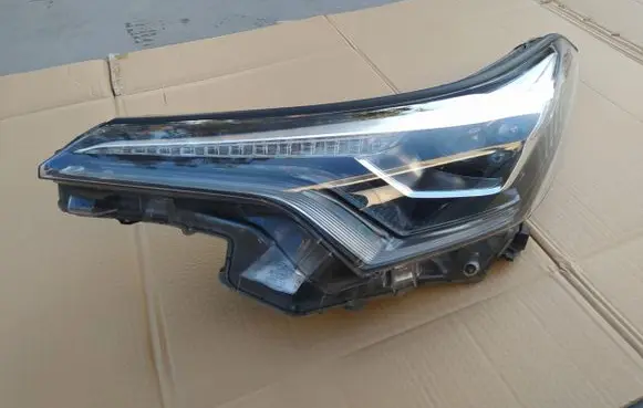 Toyota C-HR I Headlight/headlamp 81150-F4071