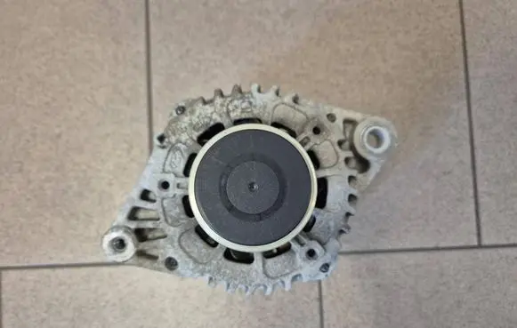 KIA Xceed Generator/alternator 3730003AA0