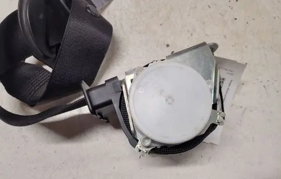BMW 1 F20 F21 Front seatbelt 34078319C