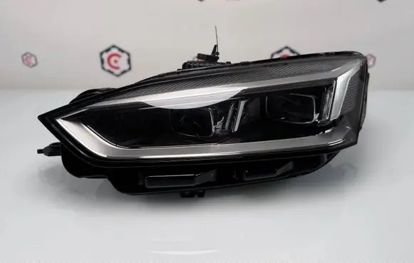 Audi A4 S4 B9 8W Headlight/headlamp 8W0941033D