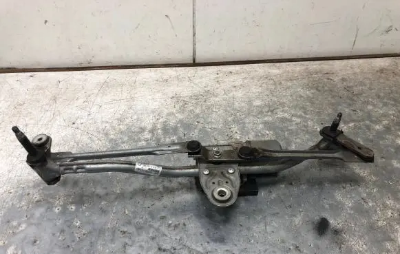 Audi Q3 8U Front wiper linkage and motor 8U1955023 8U1955119