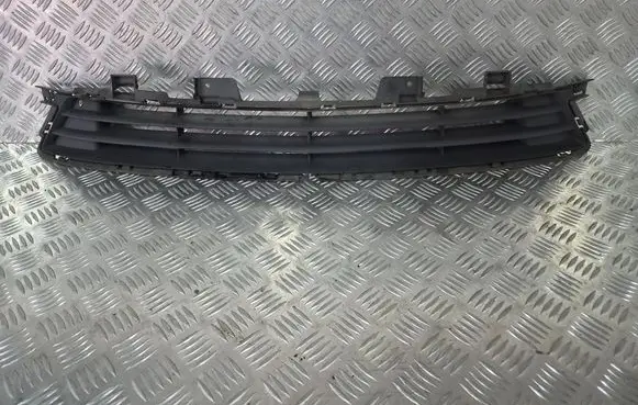 Opel Zafira C Front bumper lower grill 39079784