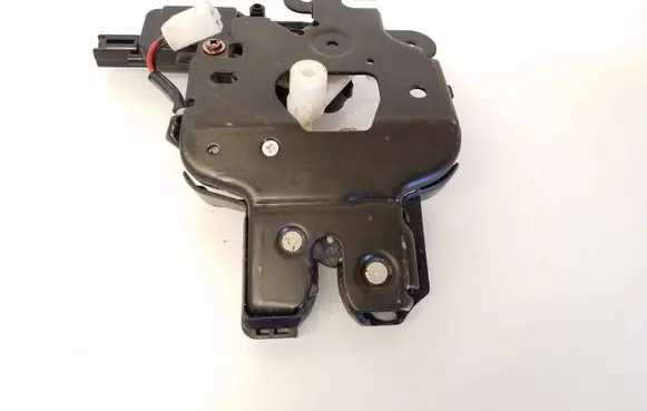 Mazda 3 I Tailgate/trunk/boot lock/catch/latch 86724