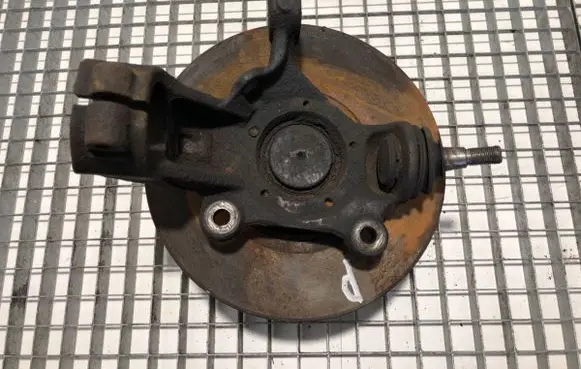 Renault Master III Front wheel hub spindle knuckle 