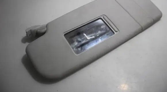 Sun visor clip/hook/bracket