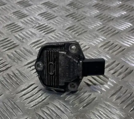 Volkswagen PASSAT B6 Oil level sensor 6PR00807903 1J0907660C